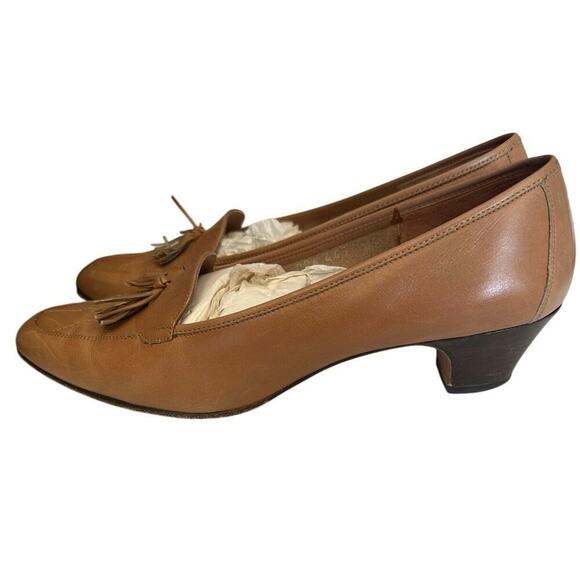 NWT Salvatore Ferragamo Women's Brown Leather Pumps Heels Size 8 - Picture 2 of 11